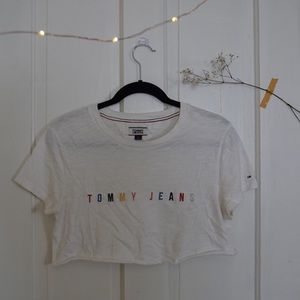 cropped tommy jeans tee